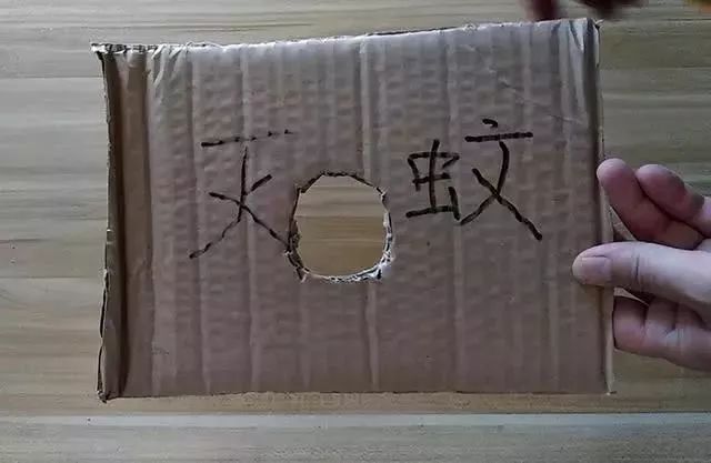 怎么把卧室的蚊子赶出去_卧室蚊子怎么去除_卧室消灭蚊子最好方法